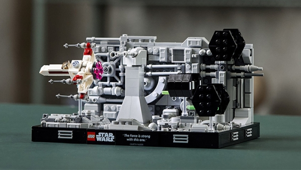 لگو Star Wars مدل Death Star Trench Run Diorama 75329