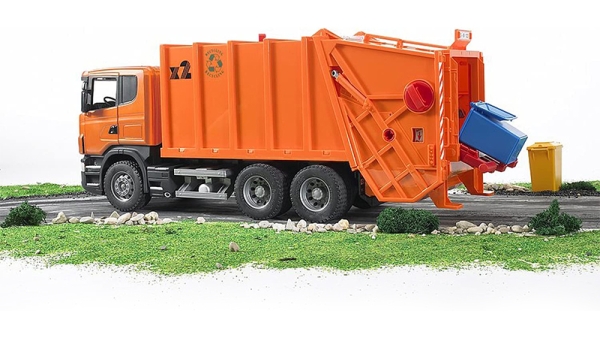 ماشین حمل زباله اسکانیا bruder مدل 03560