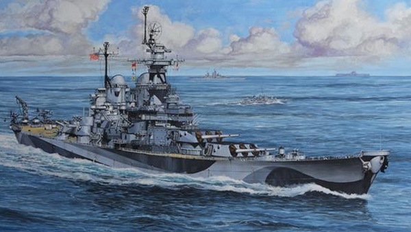 کیت ساختنی کشتی Revell مدل Battleship U.S.S. Missouri
