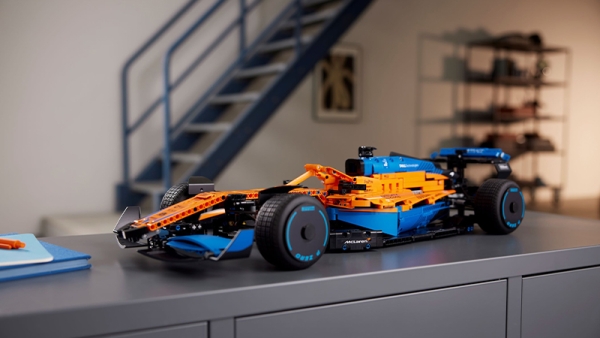 لگو Technic مدل McLaren Formula 1 42141