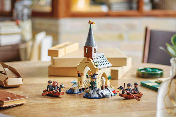 لگو Harry Potter مدل Hogwarts Castle Boathouse 76426