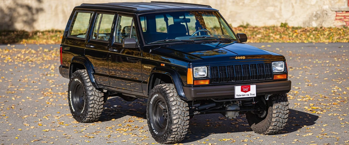 ماشین فلزی گرین لایت مدل 1993 Jeep Cherokee