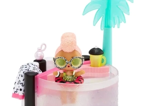 house_of_surprises_hot_tub_5