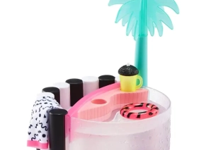 house_of_surprises_hot_tub_7