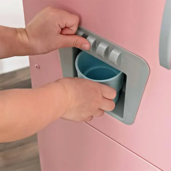 Pink-Vintage-Toy-Kitchen-11