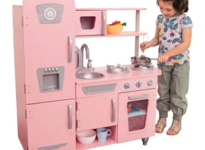 Pink-Vintage-Toy-Kitchen-12