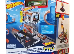 فروشگاه تیونینگ هات ویلز مدل Downtown Tune Up Shop