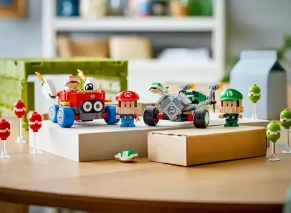 لگوها روی میز