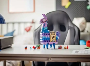 لگو فورتنایت مدل 77071 Supply Llama 66