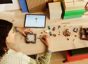 لگو روی میز