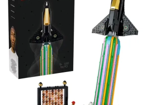 لگو آیکونز مدل 10391 بر فراز ماه با فارل ویلیامز