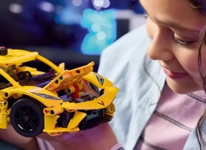 لگو تکنیک مدل 42205 ماشین شورلت کوروت استینگری