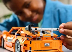 عکس لگو تکنیک مدل 42204 ماشین تویوتا سوپرا MK4 سریع و خشن