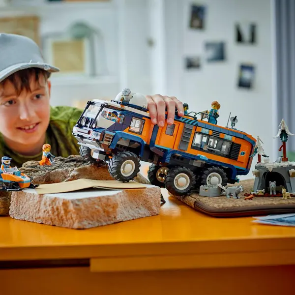 ثبت سفارش آنلاین Lego City Arctic Explorer Science Lab Truck 60471