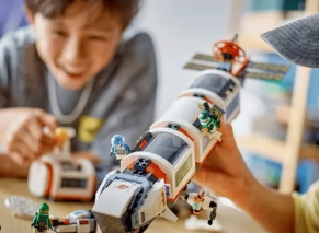 قطار فضایی LEGO City Modular Space Station