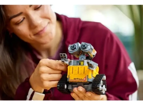 لگو دیزنی مدل 43279 وال-ای و ایو برای افراد بالای 18 سال