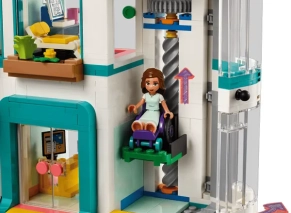 بهترین LEGO Friends Heartlake City Hospital 42621