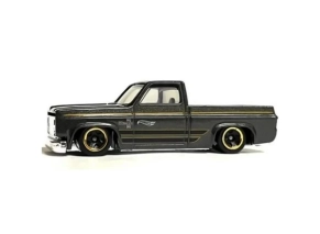 خرید خرید ماشین هات ویلز مدل شورلت سیلورادو 1983 از پانزی تویز نمایندگی Hot Wheels