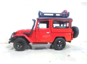 ماکت ماشین فلزی موتورمکس Motormax مدل 1:24 Toyota FJ40 Land Cruiser رنگ قرمز