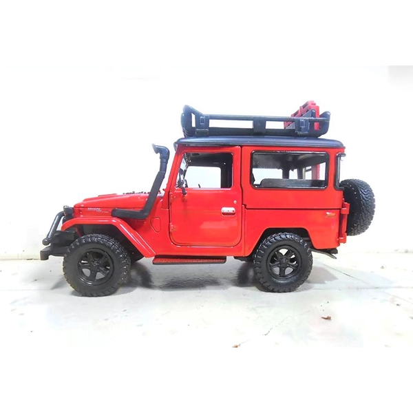 ماکت ماشین فلزی موتورمکس Motormax مدل 1:24 Toyota FJ40 Land Cruiser رنگ قرمز