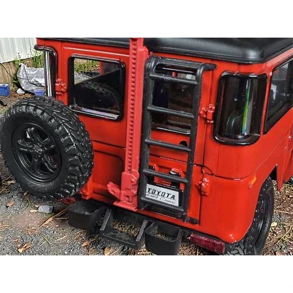 فروش بهترین ماکت ماشین فلزی موتورمکس Motormax مدل 1:24 تویوتا افجی لندکروز