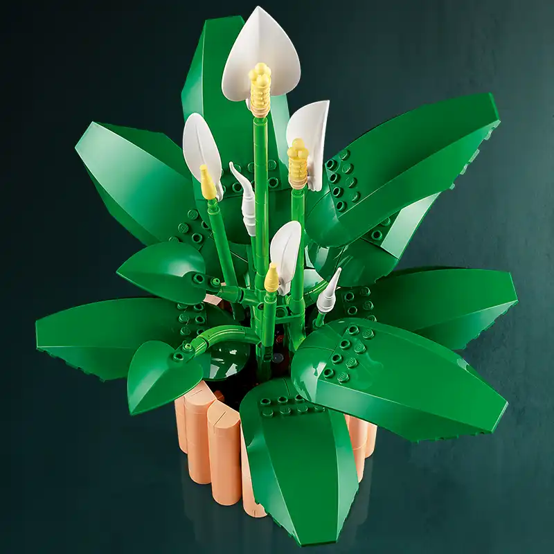 عکس ساخته شده LEGO Botanicals Peace Lily