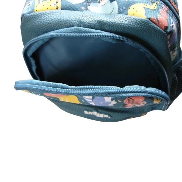 نمای داخلی کوله پشتی Smiggle Zoo با سه محفظه زیپدار