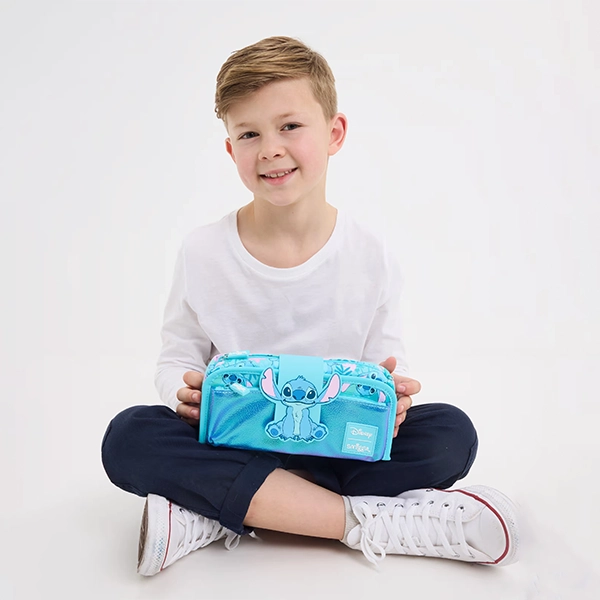 جنس و بدنه پلیاستر جامدادی دو زیپ اسمیگل Smiggle طرح Stitch