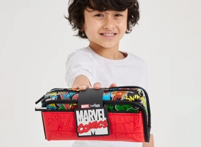 خرید اینترنتی جامدادی اسمیگل طرح Marvel با دو محفظه و چسبی
