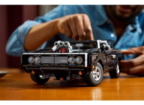 موتور V8 لگو تکنیک دوج چارجر 42231