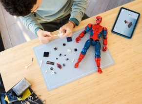 ساخت فیگور مرد عنکبوتی LEGO Marvel