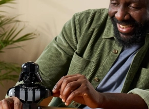 مجسمه نیمتنه Darth Vader لگو